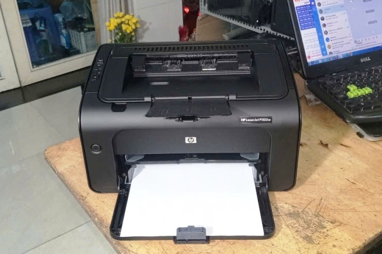 Máy in Wifi Hp P1102w cũ  Smartphone